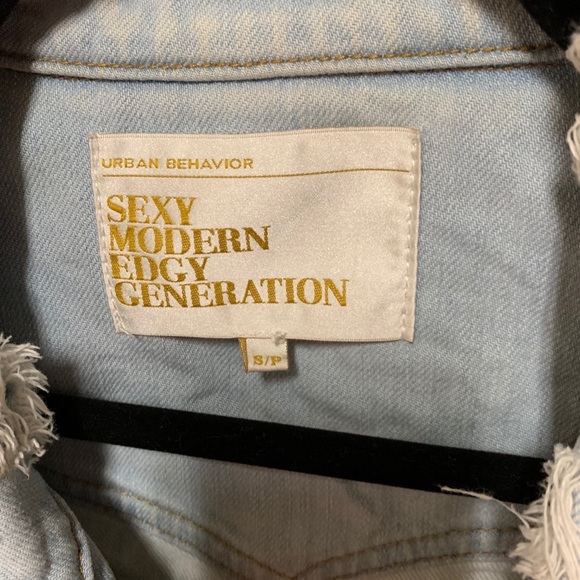 Grungy Jean Vest - Picture 2 of 4